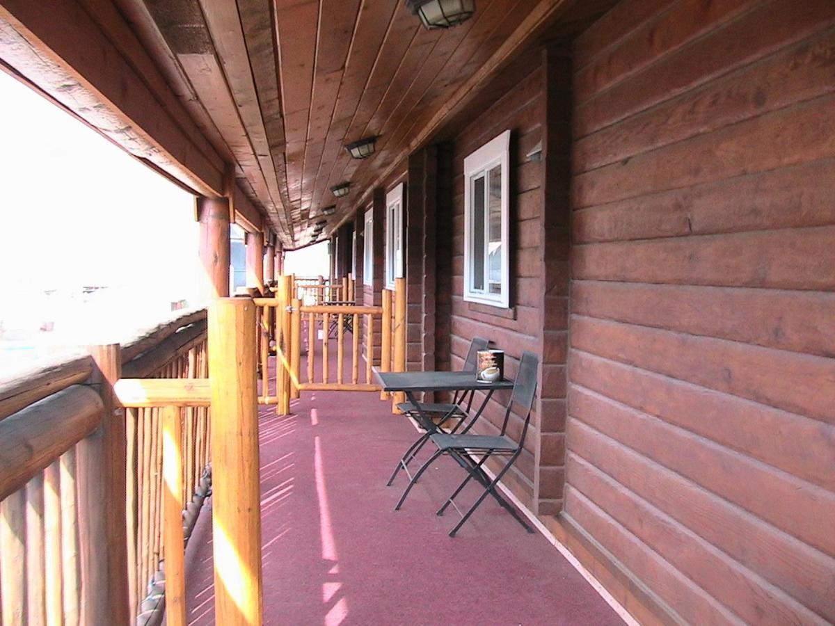 Merritt Lodge Exterior photo